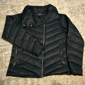 Patagonia Black Duck Down Women’s Jacket; Size Large